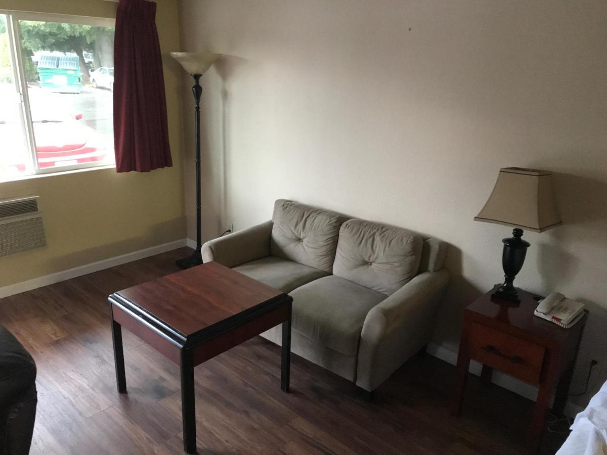 Smokey Point Motor Inn Arlington Bagian luar foto
