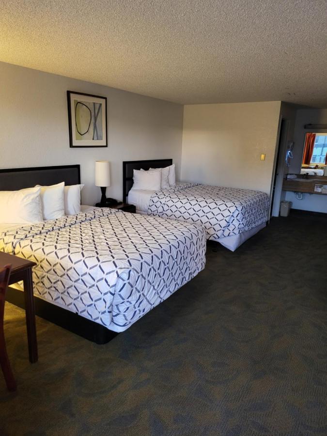 Smokey Point Motor Inn Arlington Bagian luar foto