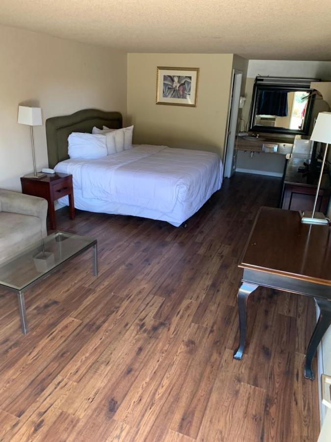 Smokey Point Motor Inn Arlington Bagian luar foto