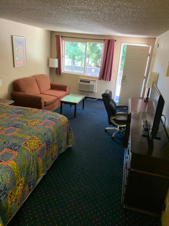 Smokey Point Motor Inn Arlington Bagian luar foto