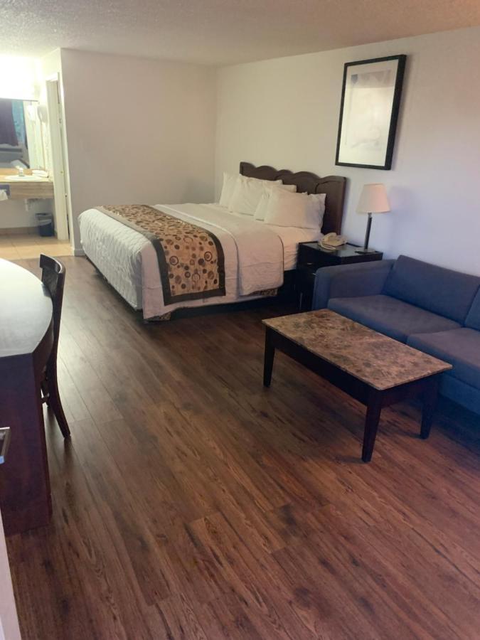 Smokey Point Motor Inn Arlington Bagian luar foto