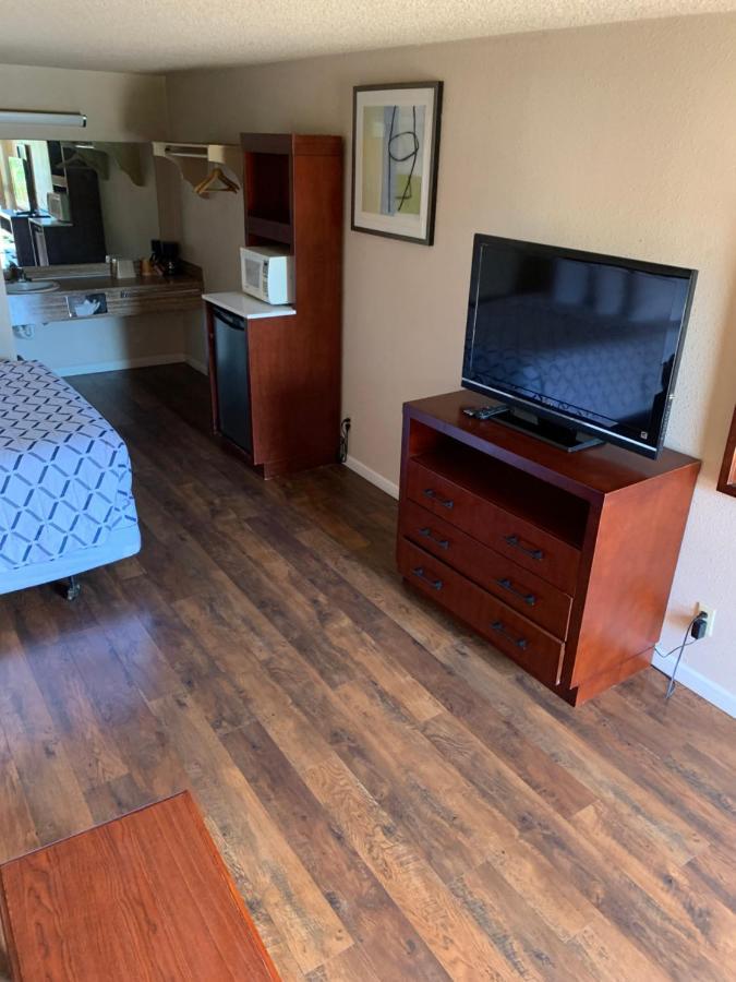 Smokey Point Motor Inn Arlington Bagian luar foto