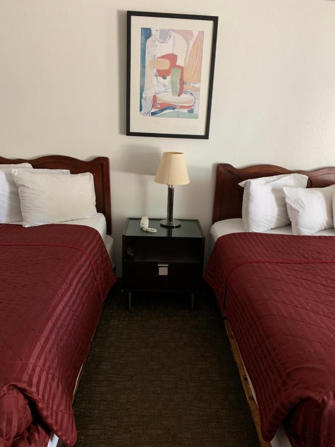 Smokey Point Motor Inn Arlington Bagian luar foto